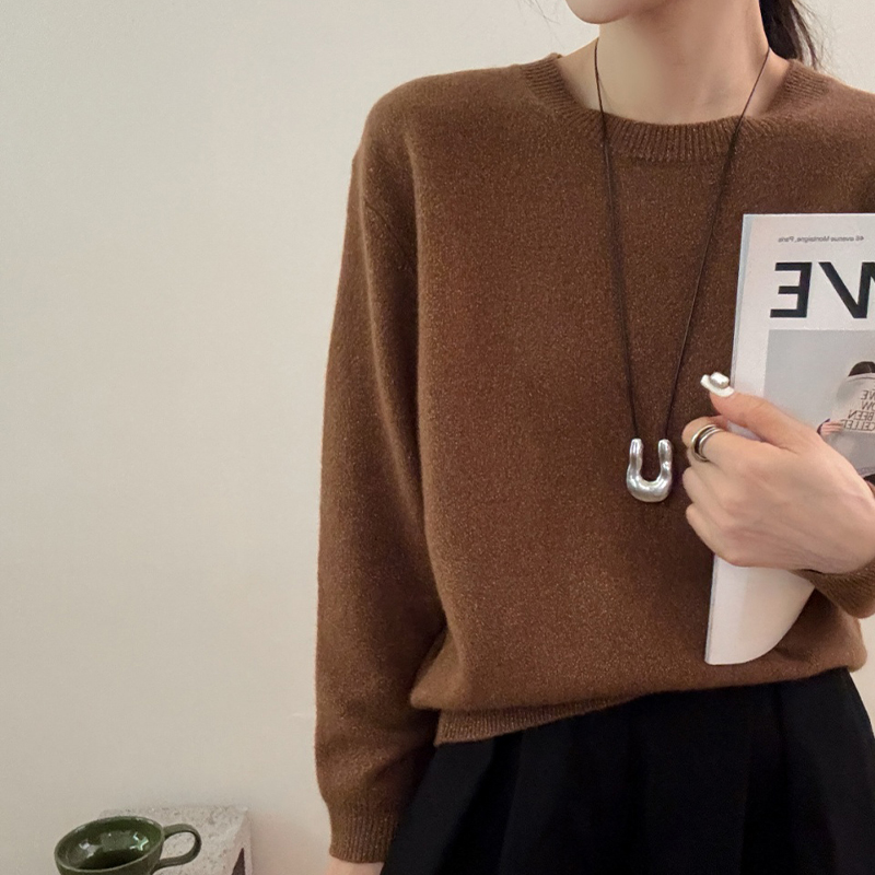 Womens Solid Color Pullover Sweater - Soft Knit Round Neck Top for Autumn & Winter