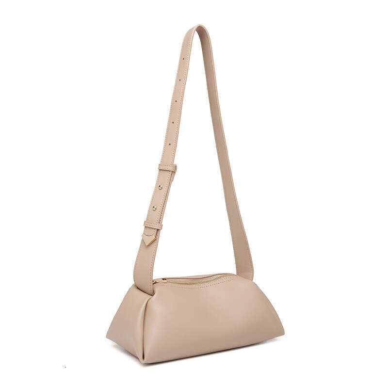 Casual Lightweight Travel Crossbody Bag for Women 2025 New Trendy Single Shoulder Versatile Soft Leather Pillow Shape
