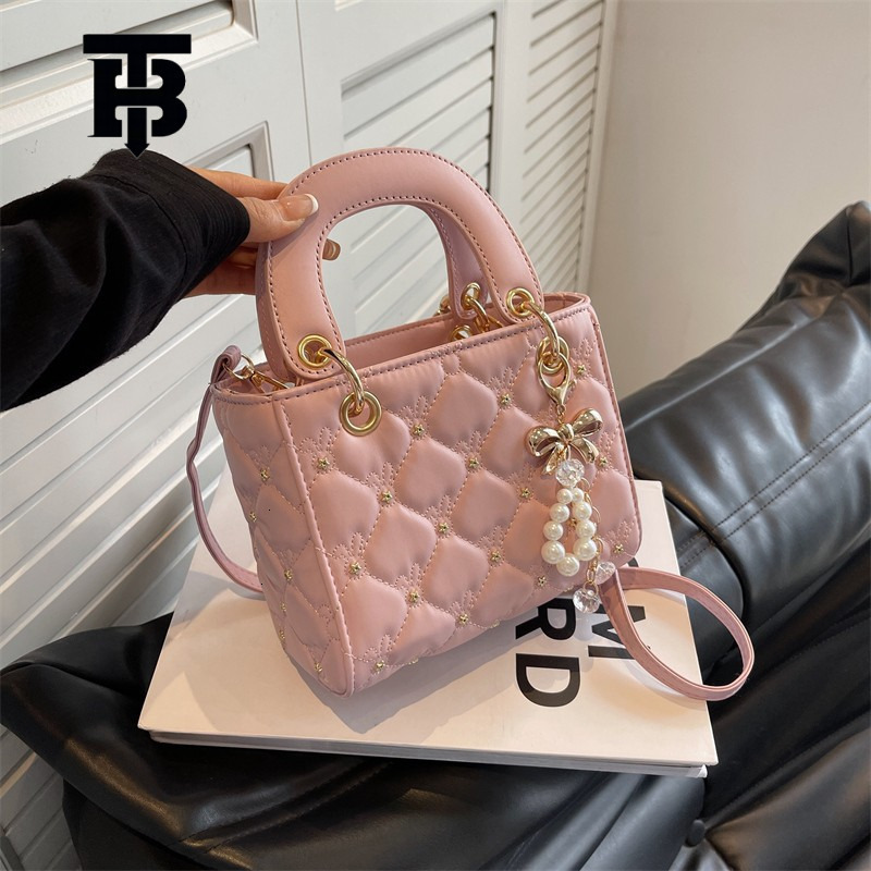 TB BHULAMTE Designer Bag 2025 Spring New Princess Luxury Bag Diana Bag Women High-end Quilted Embroidery Pearl Handbag Bucket Bag Shoulder Crossbody B