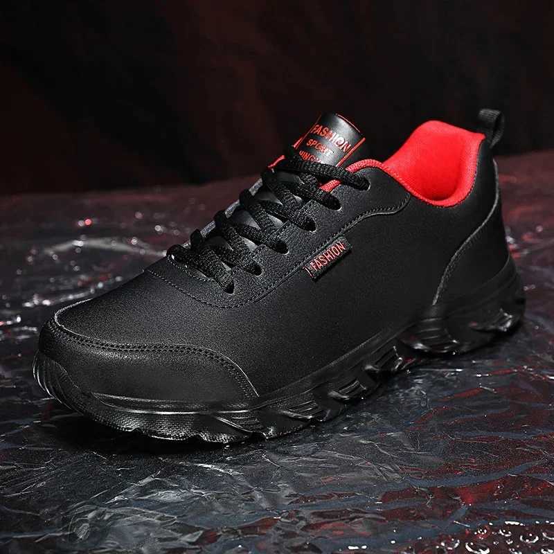 Men Running Shoes Breathable Sneakers Men Lightweight Outdoor Sport Shoes Leather Men Walking Athletic Shoes Athletic Sports Shoes Z250905
