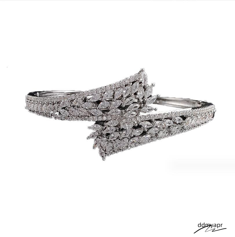 2024 ddmyday Choucong Top Sell Open Bangle Jewelry Sterling Sier Fill Marquise Cut 5A Cubic Zircon Party Women Wedding Cross Bracelet Gift