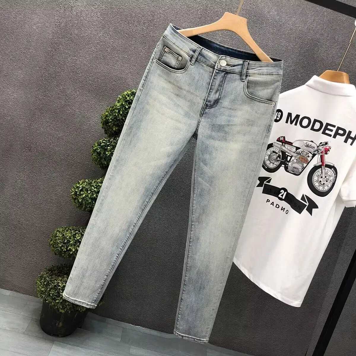 Luxury Fashion Designer Vintage Slim Fit Mens Denim Jeans Casual Korean Spring and Autumn Stretch Washed Trousers Male Jeans W250905