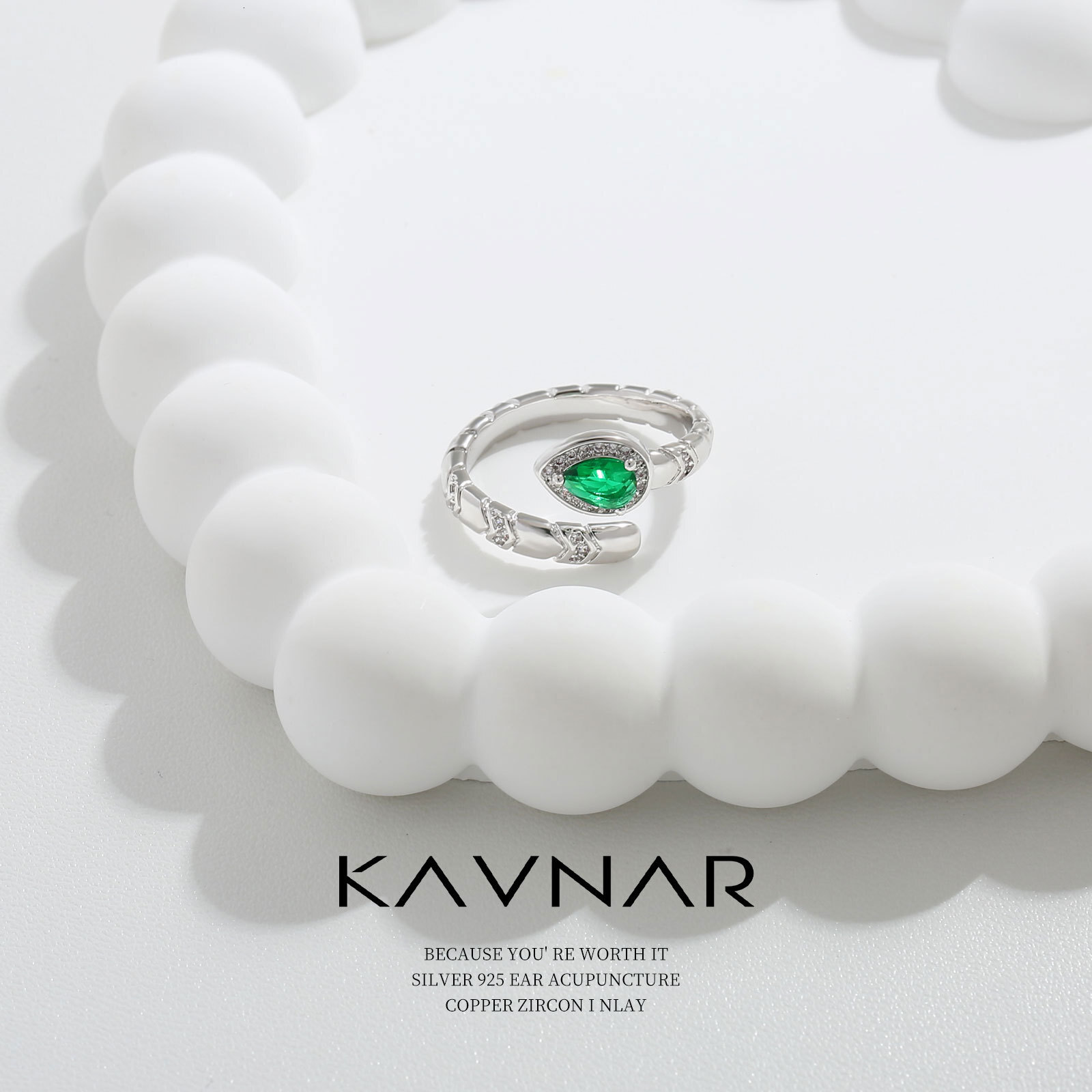 Single Eye Green Zircon Snake-Shaped Open Elegant for Women Niche High-End Light Luxury Style Personality Index Finger Ring