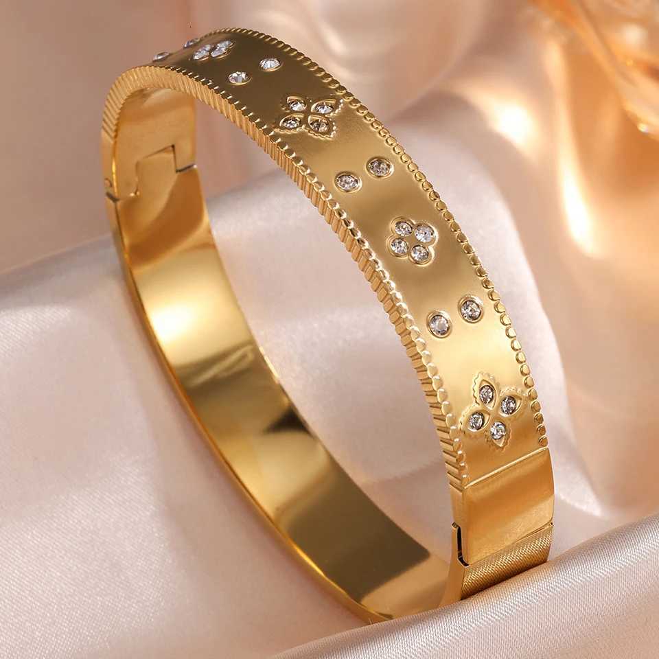 luxury ZAKOL 2 Pieces Stainl Steel Bracelet Bangles Shiny Zircon Hollow Flower Wens ryday Accories S250905
