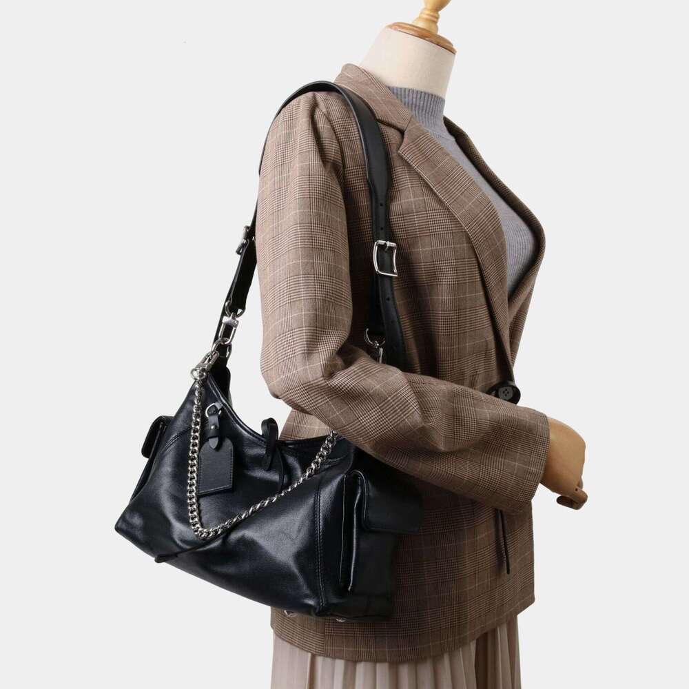 Top Layer Soft Cowhide 2025 New Black Warrior Motorcycle Messenger Single Shoulder Commuter Tote Chain Genuine Leather Women's Bag Large