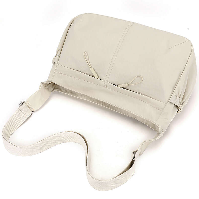 New Fashionable Stylish Large Capacity Crossbody Trendy Versatile Waterproof Nylon for Women Simple Shoulder Bag