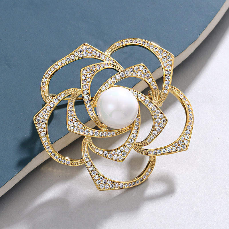 Fashionable And Personalized High-end Flash Drill Brooches For Women's Temperament Rose Flower Collar Pin Anti-exposed Fixed Pin Accessories