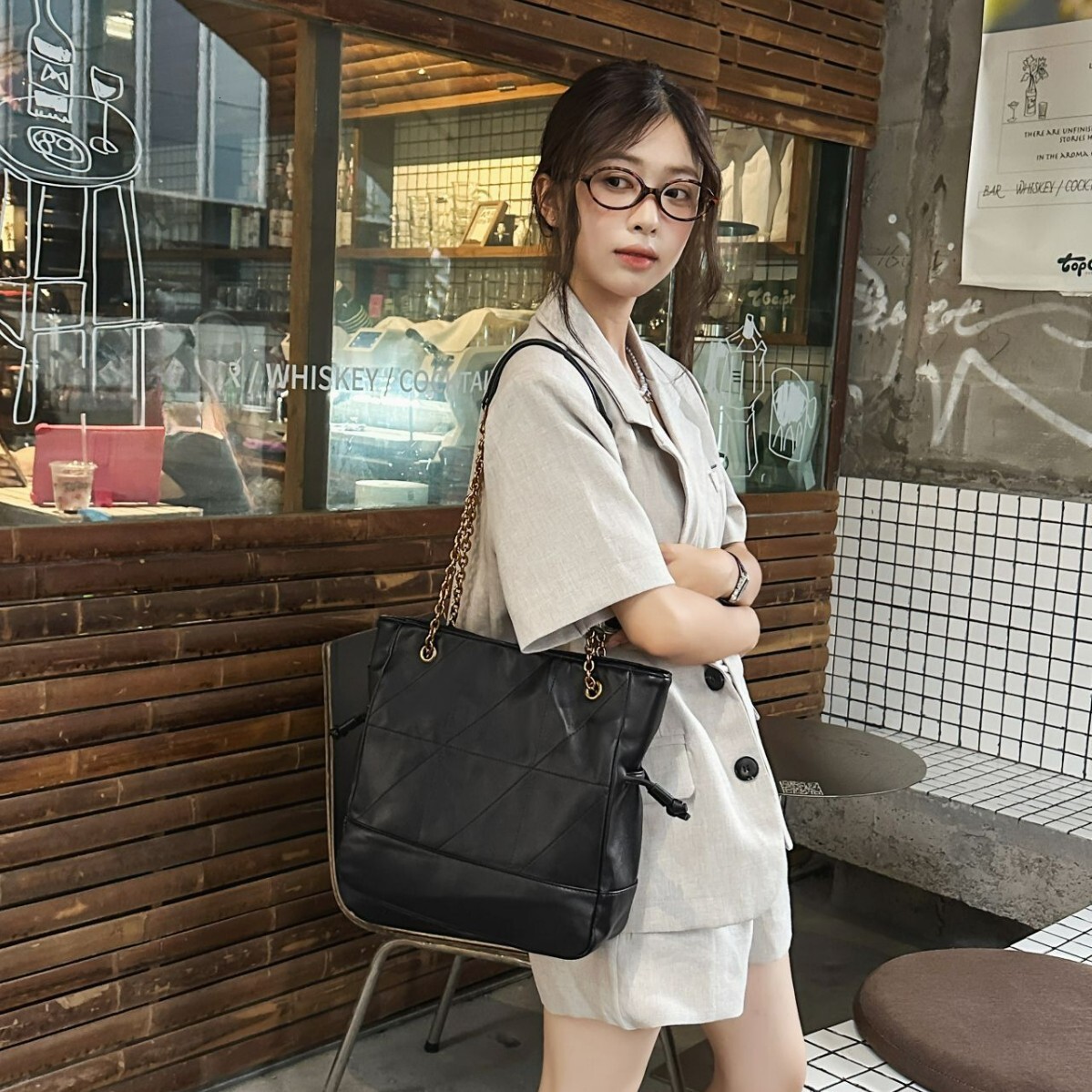 Women s Travel Bag New Fashion Retro Cowhide Matte Chain Large Capacity Commuting Women s Shoulder Bag Autumn New Designer Bag