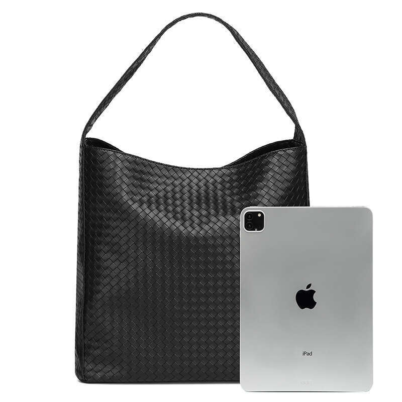 Trendy Fashion Simple Shoulder Bag Spring New Casual Large Capacity Couple Crossbody