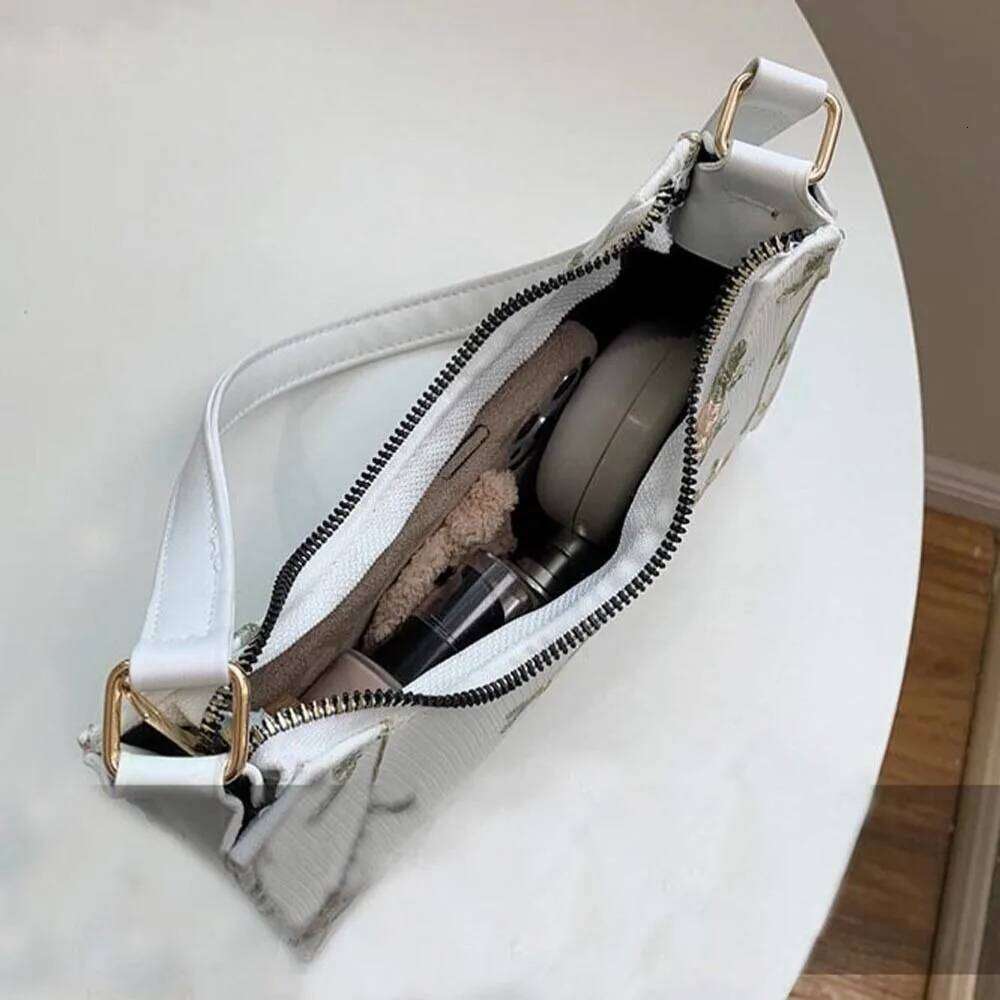 All-Match Purse Wallets Embroidery Small For Girls Mini Messenger Shoulder Bags Women Underarm Bag Korean Handbag