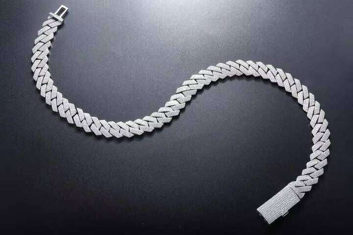 Custom VVS Moissanite Dia Cuban Chain for Men IGI GRA Certified Sier Necklace with Gold Plated Finish Streetwear