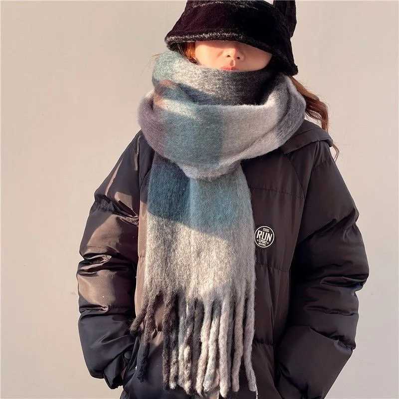 Female Rainbow Hairy Tel Echarpe Winter Thick Warm Scarf Women Cashmere Shl and Wrs Neckerchief Bufanda XWJ103XJ250905