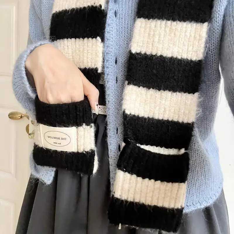 Korean Style Striped Cool Scarf Y2K Autumn Winter Imitation Cashmere Long Scarves Women Fashion Soft Neck Warmer Neckerchief NewXJ250905