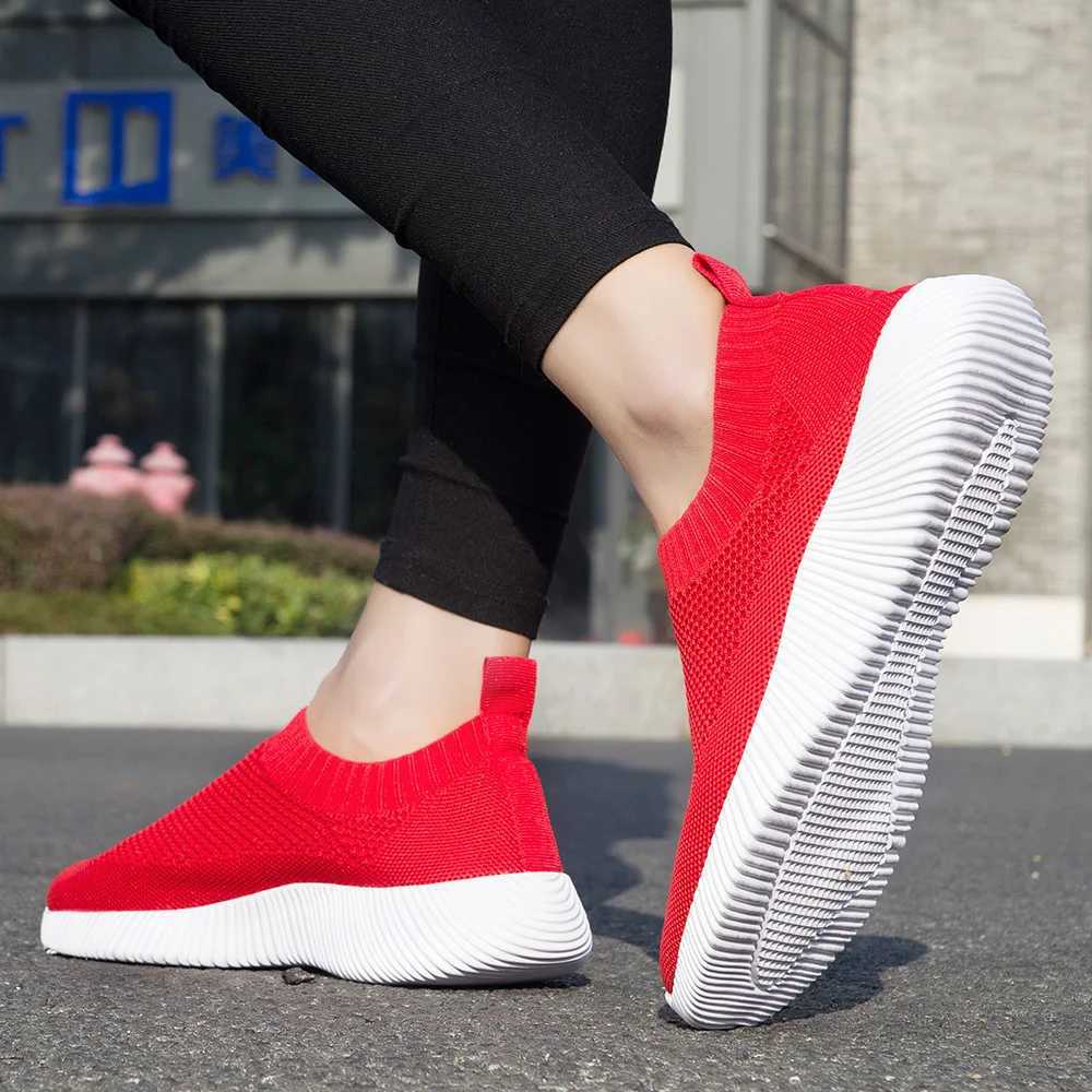 2024 Spring Women Shoes Knitting Sock Sneakers Women Flat Shoes Casual Breathable Sneakers Flats Walking Shoes for Women Z250905