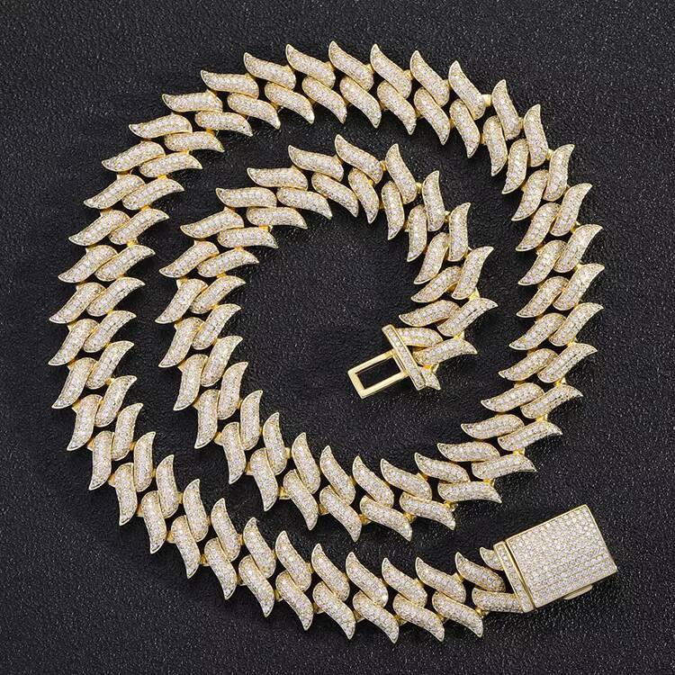 Spiked Shape 925 Silver DVVS Moissanite Diamond Iced Out 12mm 16mm Wide Necklace Cuban Link Chain