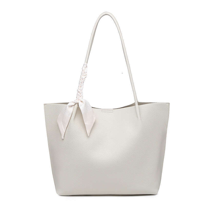 Niche Design Large Capacity Underarm for Women 2025 Korean Version New High-end Silk Scarf Women's Versatile Shoulder Bag