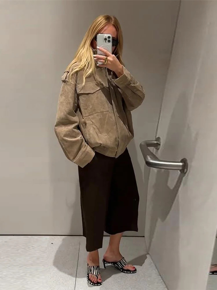 Vintage Womens Suede Bomber Jacket Loose Stand Collar Zipper Pockets Long Sleeve Female Coat Autumn Lady Casual Streetwear 250905