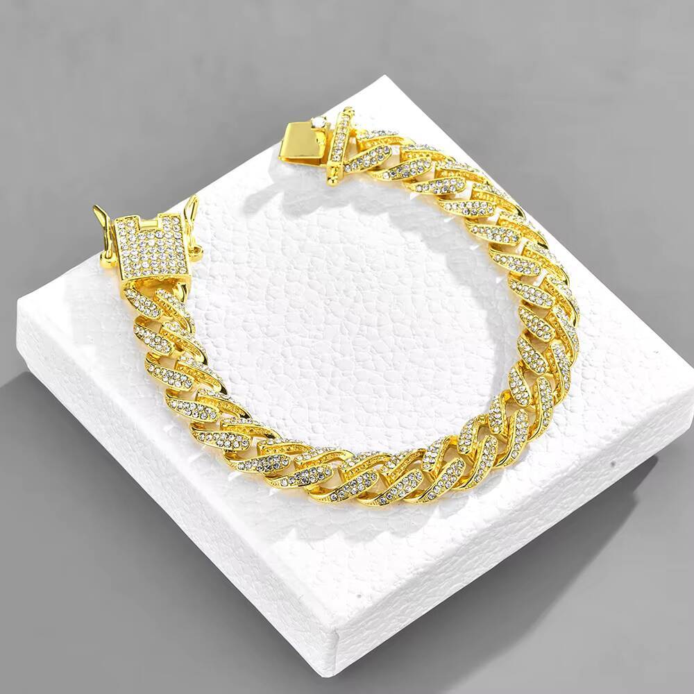 Factory Direct New Female Link Cuban Chain Hip Hop Jewelry with Rhodium Plating Zinc Alloy for Anniversary Wholesale
