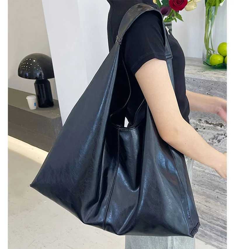 Fashion Silver Women shoulder bag Large design ladies Hobos handbags PU Leather Big Totes Commuting female Armpit bag bols Z250903