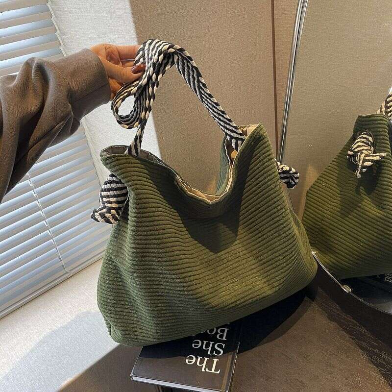 2024 New Bag Wo, High Capacity, High-End Feel, Large Tote, Office Handbag, Canvas Bag, Forest Style, Ins Style For