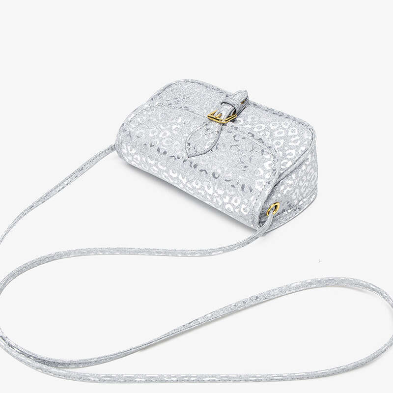 Fashion Versatile Niche Saddle 2025 Summer New Shiny Silver Single Shoulder Crossbody Bag