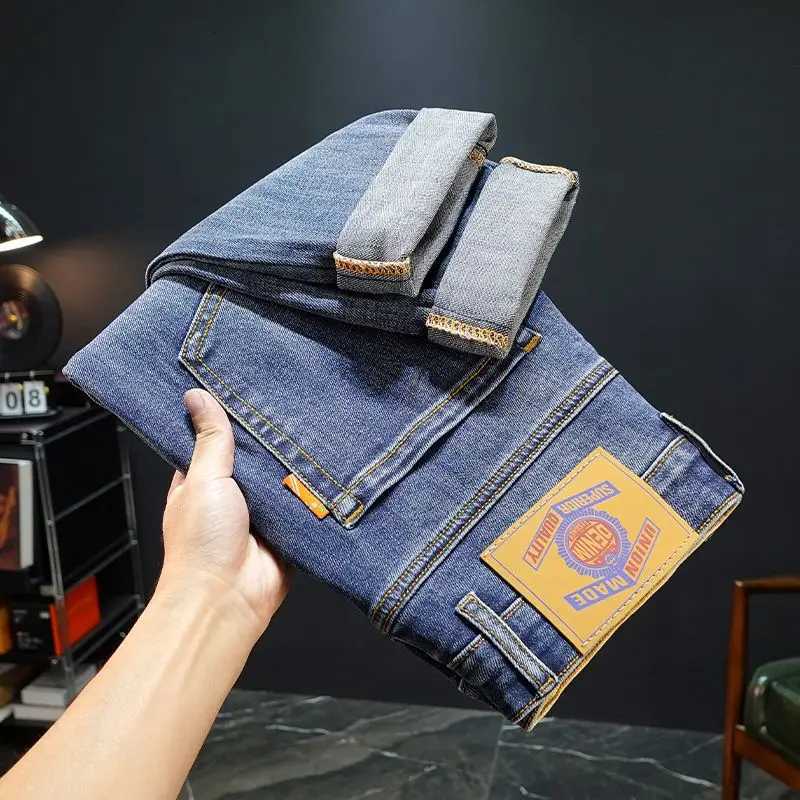 Mens Vintage American Style Slim Fit Jeans High End Trendy Casual Pants Smooths Your Silhouette Small Feet Autumn mens jeans W250905