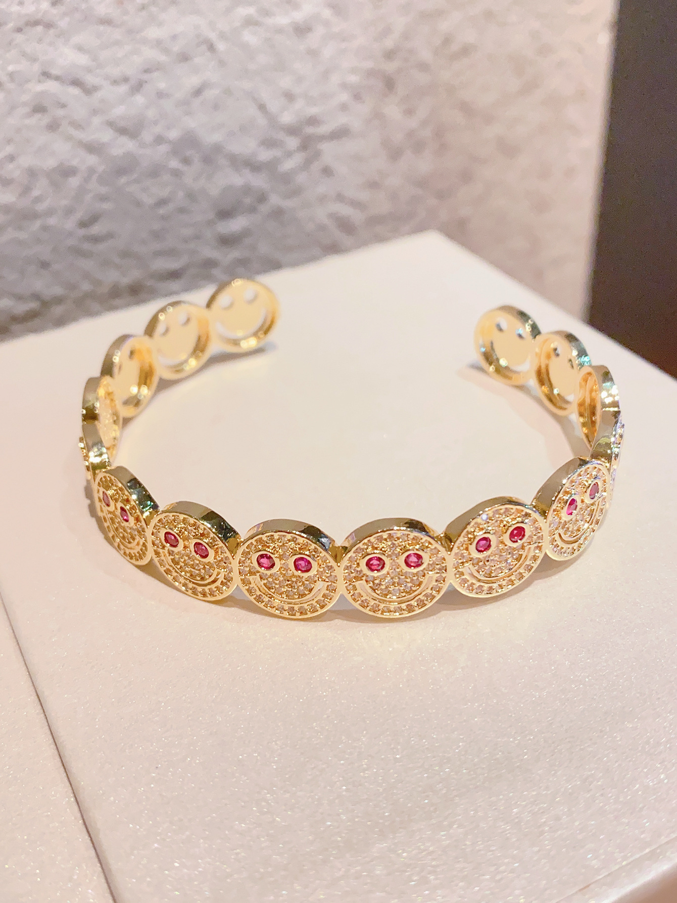 Luxury Brand Designer Jewelry Fashion Full Diamond Smiley Face Bracelet For Women, Light Luxury Ins Style, Personalized Gold Open Bracelet, Electropla