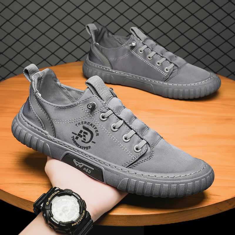 Men Casual Shoes Breathable Ice Silk Male Loafers Slip on Walking Flats Shoes Vulcanized Shoes for New Men Comfortable Sneakers Z250905