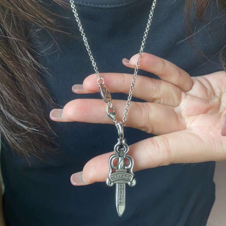 American Style Sword Fashion Necklace Simple High-end Vintage Heavy-duty Versatile Sweatshirt Choker