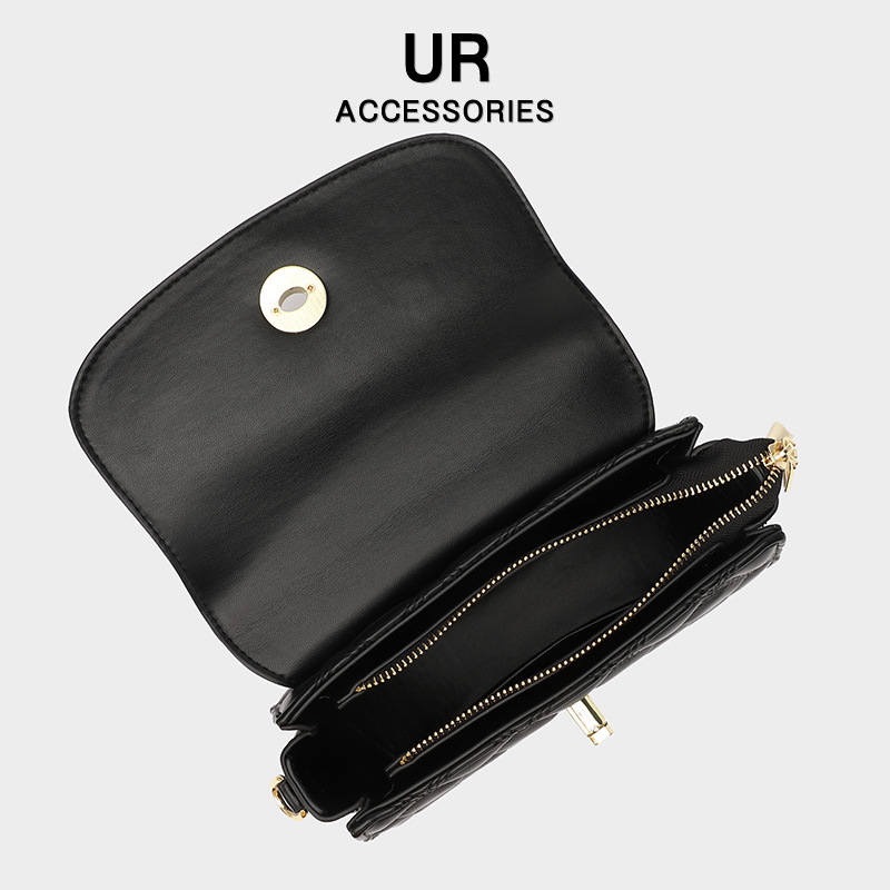 2025 New Daily Versatile Milk Box Single Shoulder Crossbody Soft Leather Camellia Women's Chain Bag fashion Designer