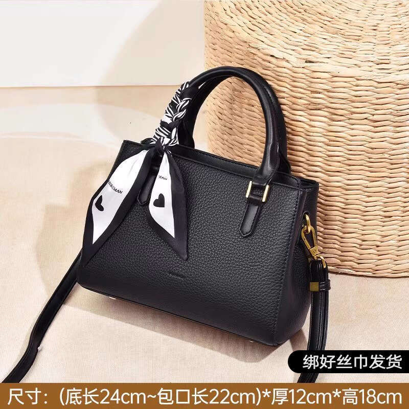 Fansi Man Spring Summer Handbag Crossbody Large Capacity Shoulder High-end Feel Women's Commuter Bag