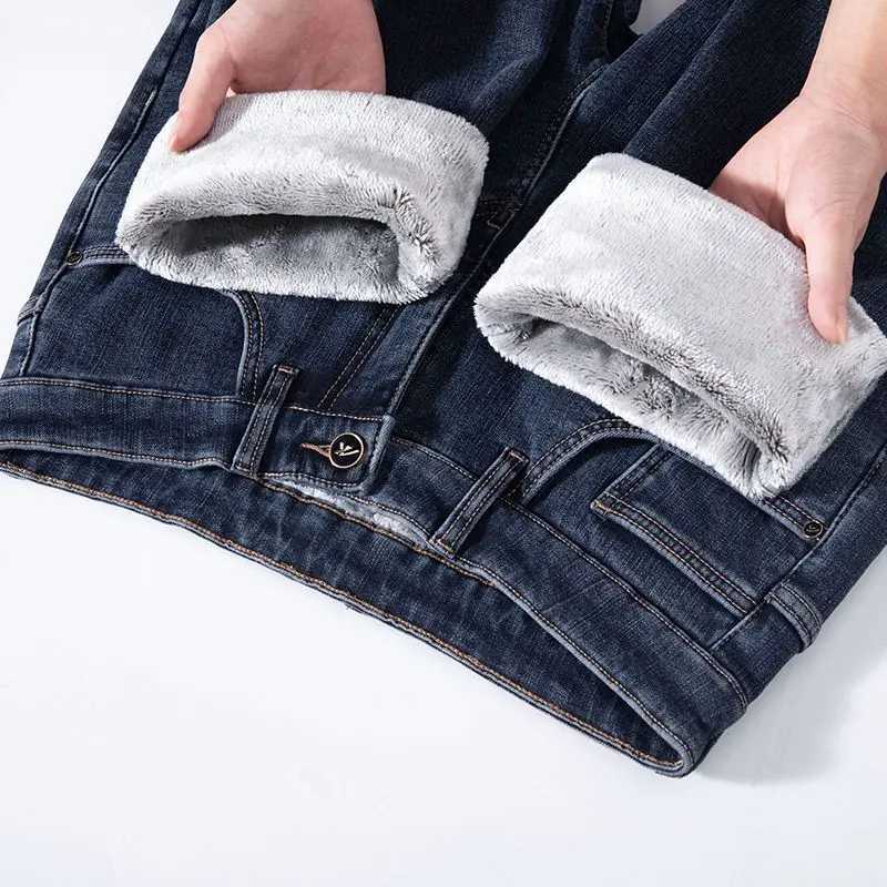 Men Straight Slim Fit Jeans Small Embroidered Trendy Brand Jeans Casual Occasions Cotton Material Plush Plushmens Jeans W250905