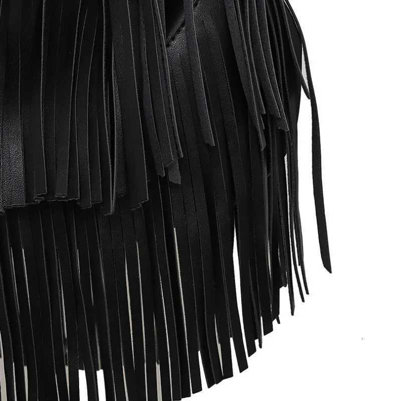 Long Tassels Women Handbag Fashion Shoulder Bags for Ladies Hand Bag Soft PU Leather Casual Hobos Armpit Bag Female Tote Autumn Z250903