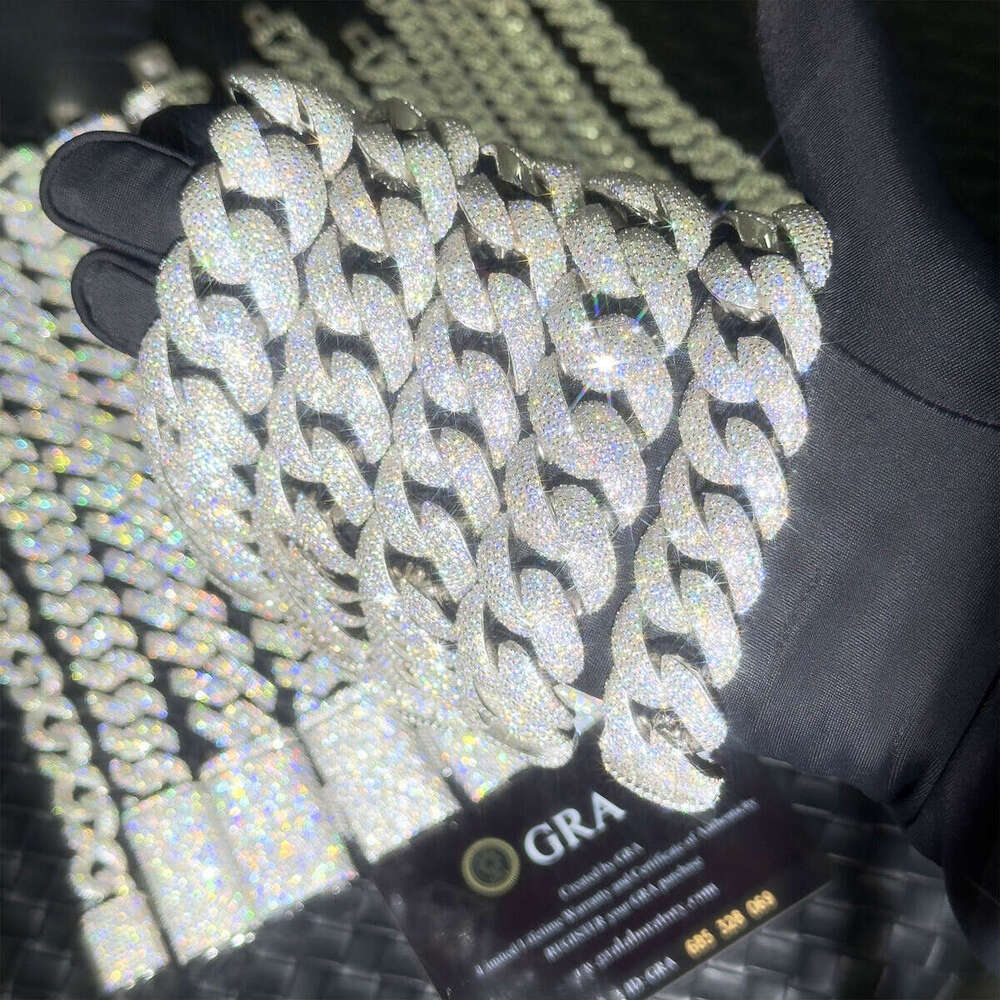 Wholesale VVS Moissanite Iced Chain for Mens 13mm-22mm Wide Solid Sier Gold Plated Dia Rapper Cuban Link Necklace
