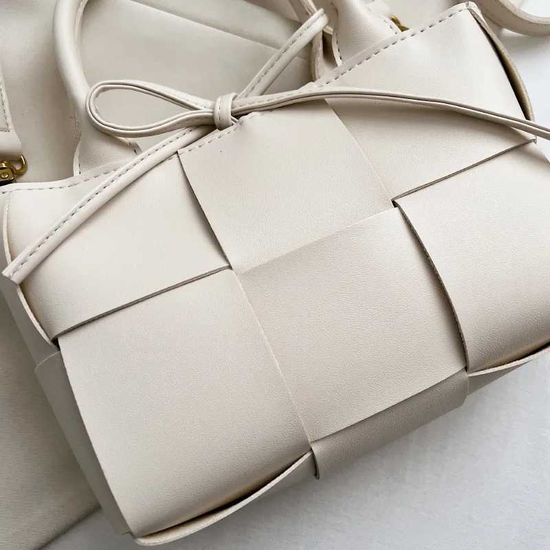 Fashion weave women handbag and purse Designer Lady Shoulder Satchels Bags PU Leather small Totes ladies Crossbody Bag Z250903