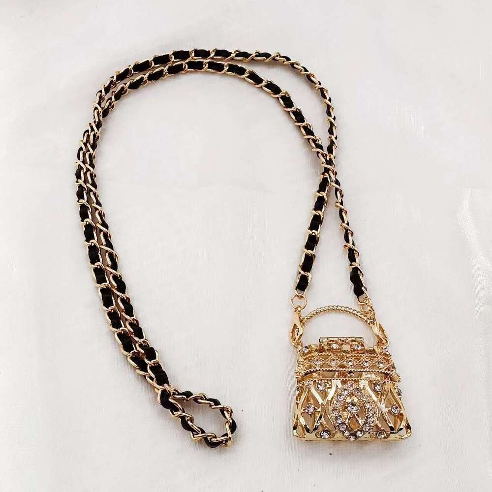 Mini Hollow Metal Decor Small New Style Diamond-Encrusted Pearl Chain Crossbody Compact Exquisite Fashion Women's Bag