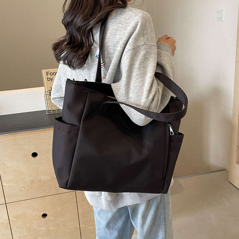 New Crossbody Tote Bag Women, Large Capacity, Suitable for Class and Commuting, Waterproof Shoulder Bag, Handbag, Light Luxury