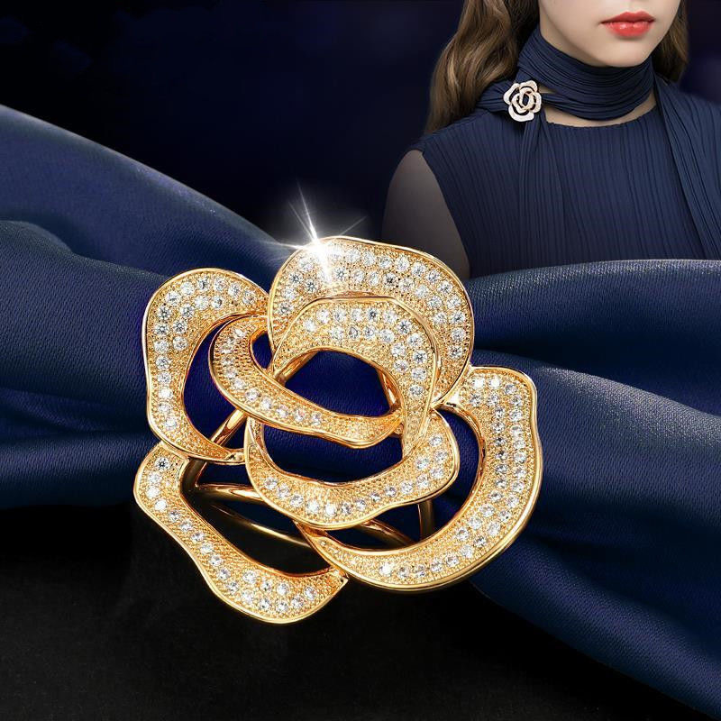 Elegant Rose Brooches Temperament Fashion Alloy Rhinestone Camellia Corsage Badge Pin Accessories Diamond Inlay