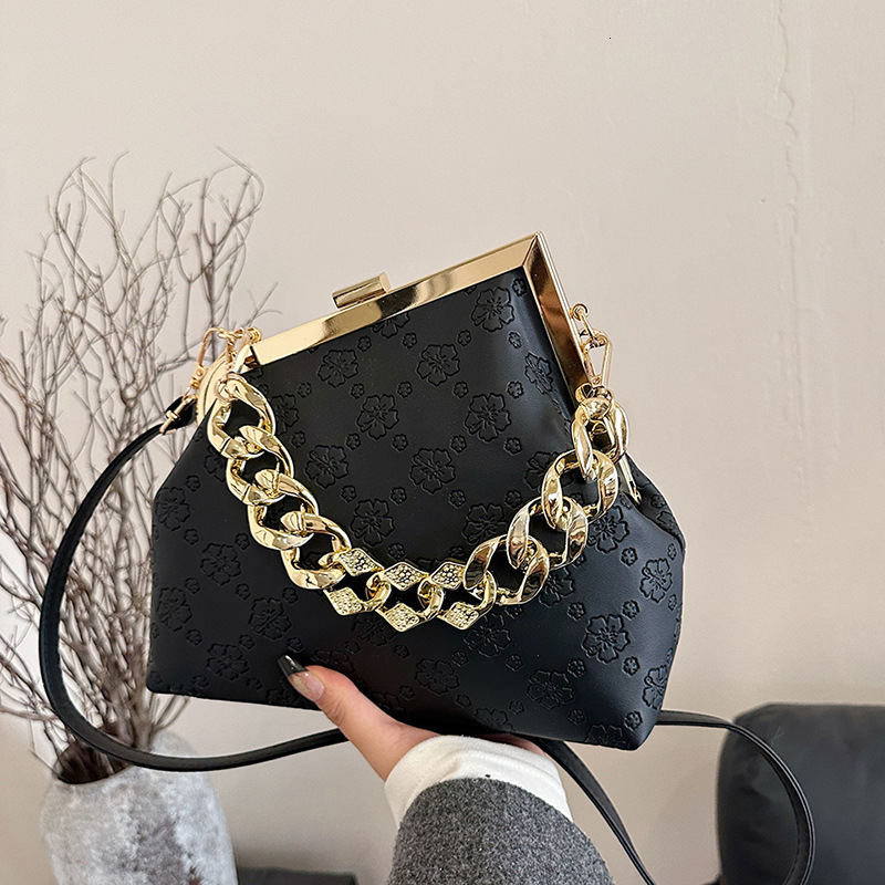 Luxury Brand Designer Bag New Chinese Style Gold Clasp Bag 2025 Summer New Trendy Chain Handbag Versatile Fashion Single Shoulder Crossbody Bag For Wo