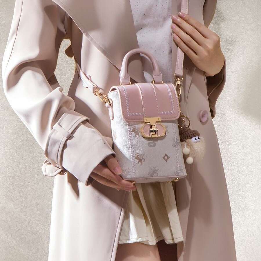 2025 New Summer Women's Small Fashionable Luxury Crossbody Bag for Girls