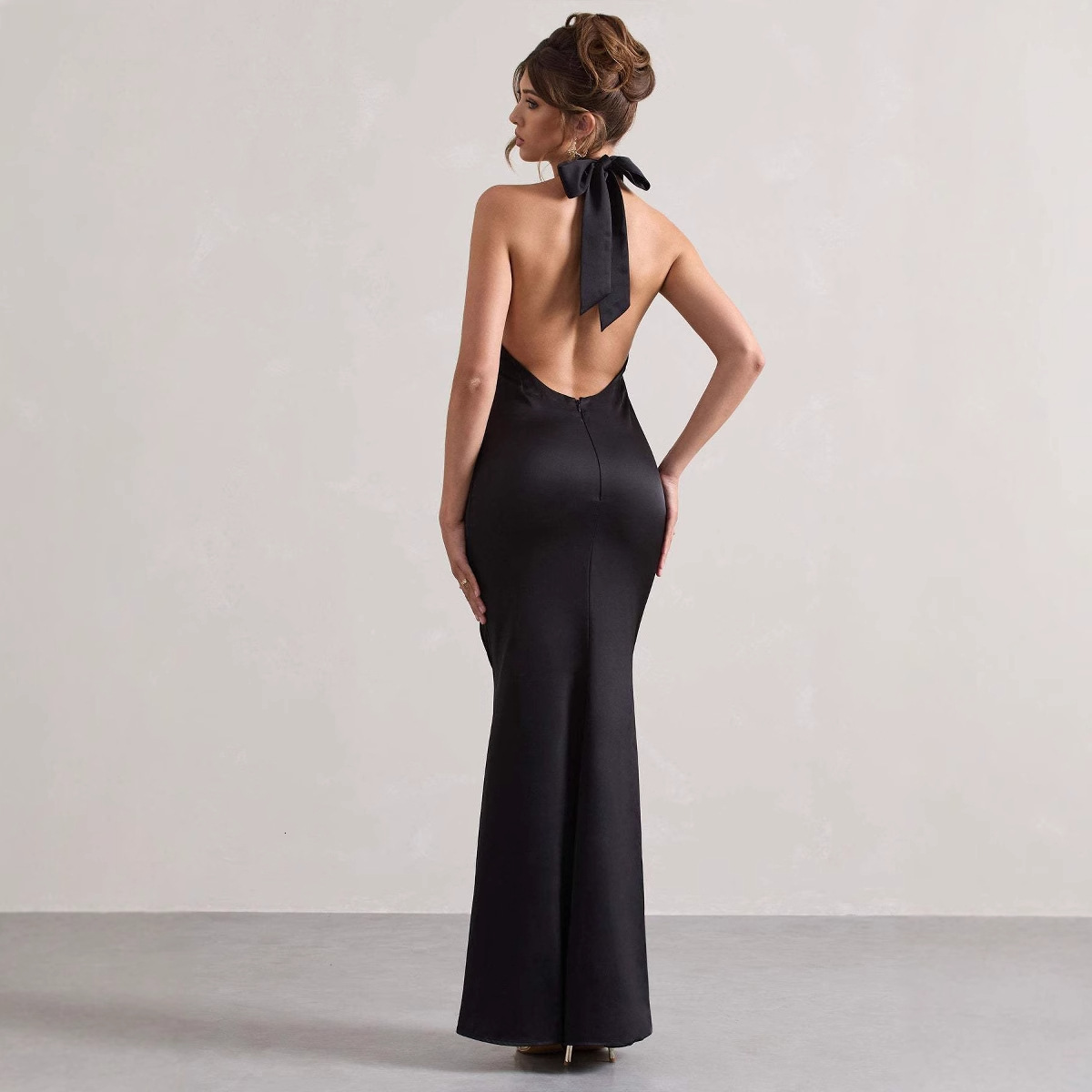 Halter Neck Evening Dress Fashionable Elegant Slim Fit Dress Party Fashionable Gathering Dress