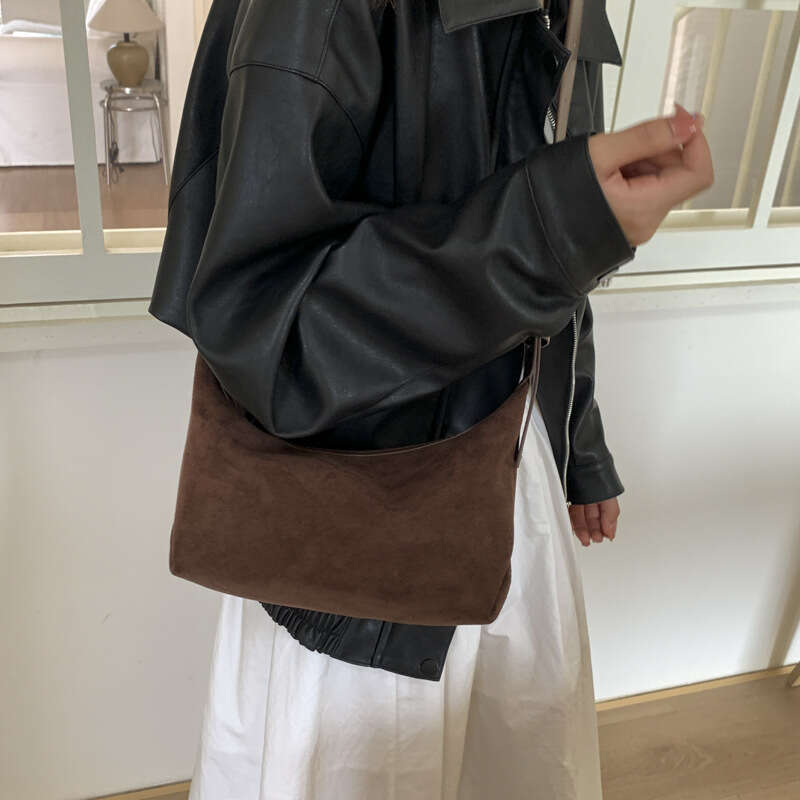 2025 Autumn Winter New Versatile Handbag Commuter Underarm Women's Shoulder Niche Crossbody Bag