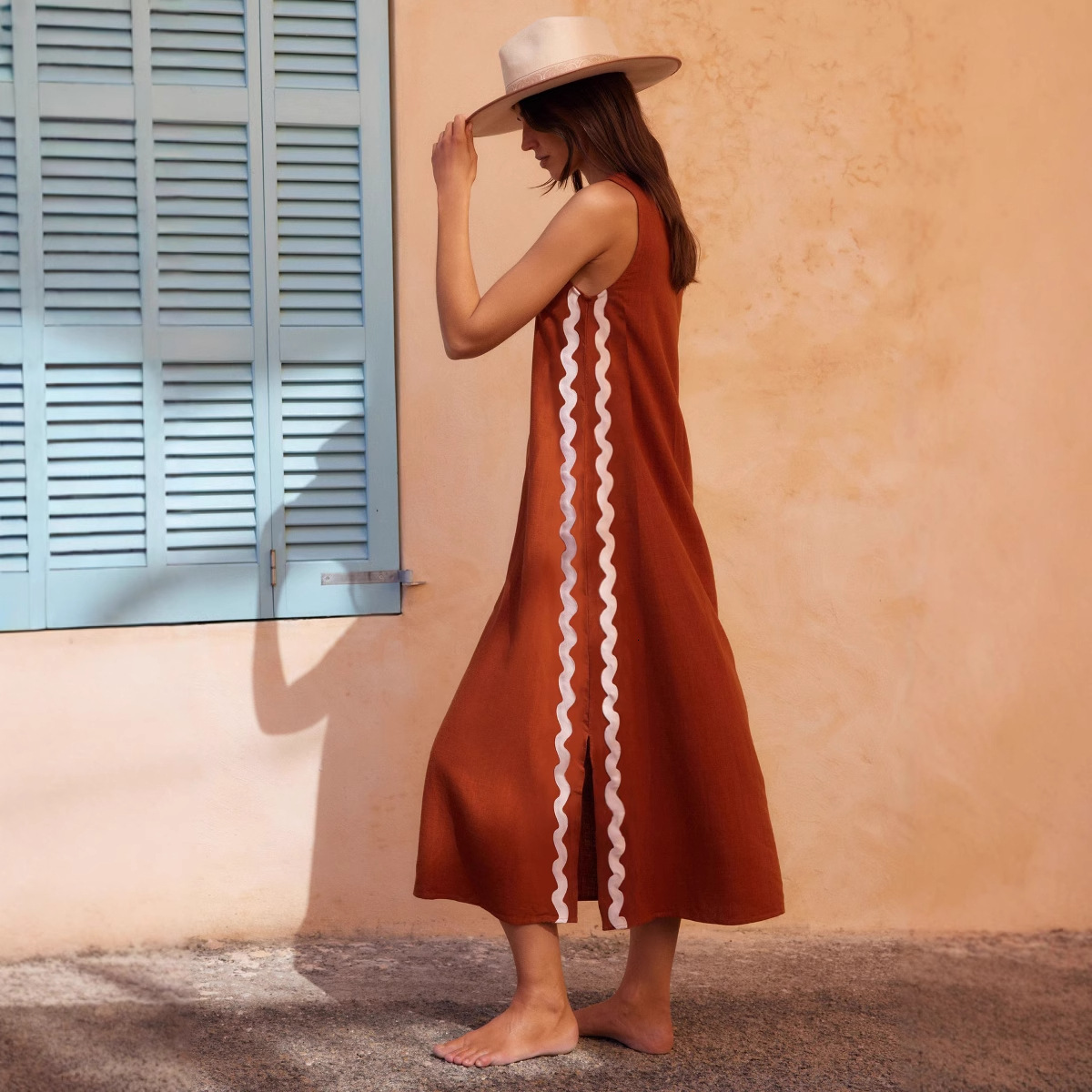 2025 SpringSummer New Casual Fashion Sleeveless Round Neck Solid Color Patchwork Lace Split MidLength Dress for Women