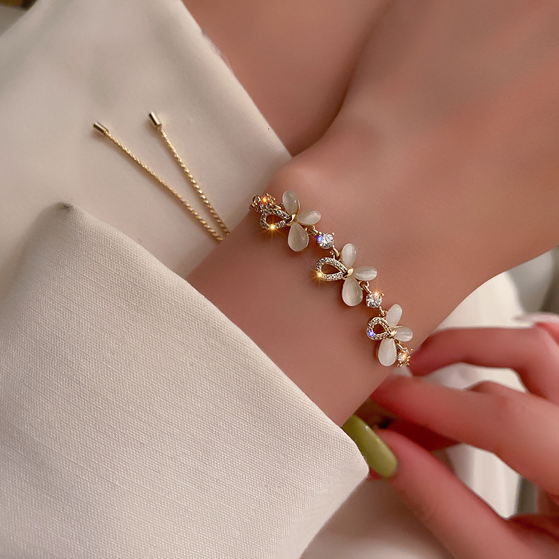 Real Gold Plated Cat's Eye Zircon Butterfly Korean Fashion Design Bracelet Internet Celebrity Temperament Jewelry for Women