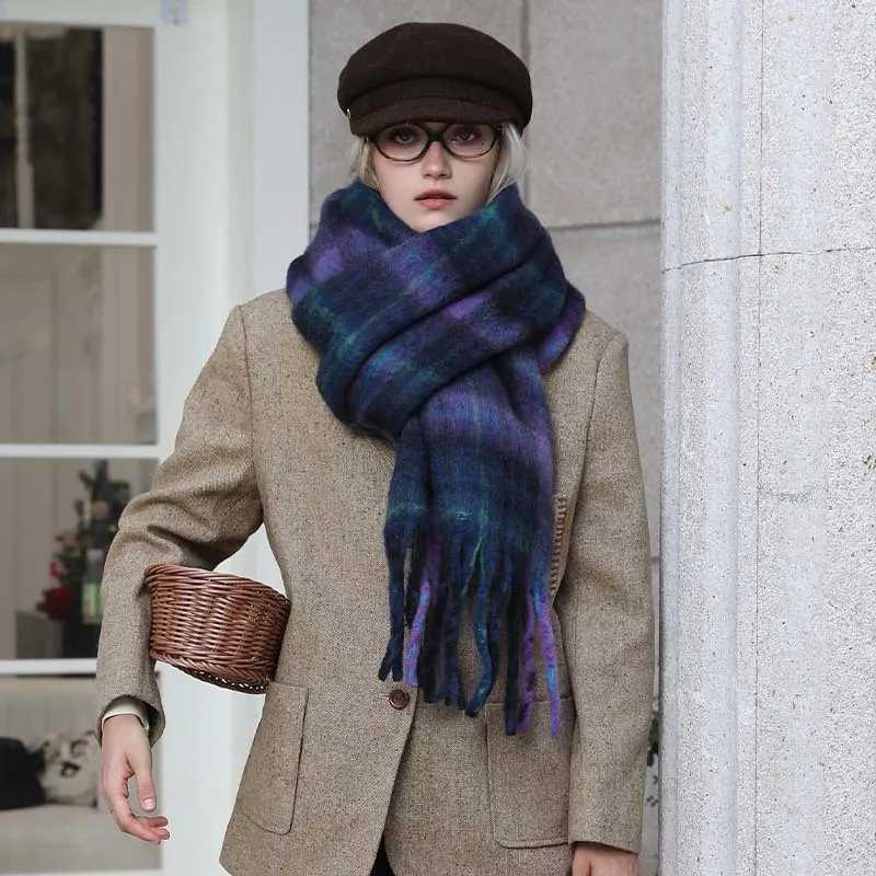 New Brand Ins Stripted Imitation Cashmere Warm Womens Scarf Autumn Winter Mohair Retro Tassel Thickened Thermal Muffler FemaleXJ250905