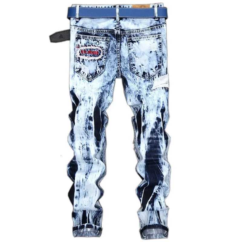 Mens Embroidered Patchwork Ripped Jeans without Belt Slim Fashion High Street Motorcycle Denim Pants Male Designer Clothes W250905