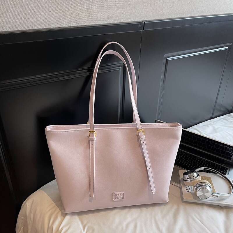Korean Style Casual Large Capacity Underarm Women's Commuter 2025 New Simple Tote Versatile Shoulder Bag
