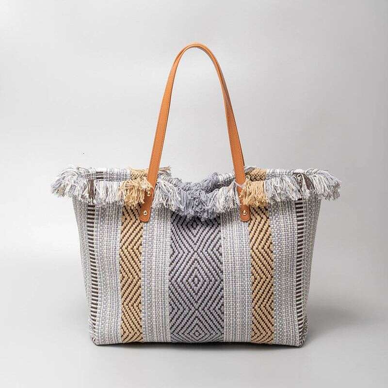 Large-Capacity Canvas Tote For Women, New Single-Shoulder Beach Bag With Fringe Embroidery, Featuring A Unique And Niche Design.