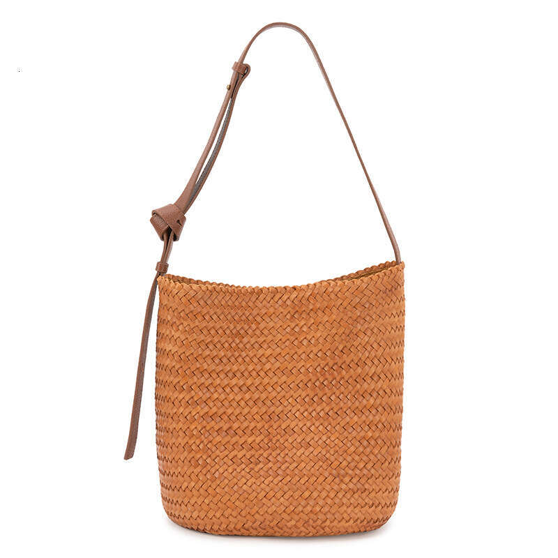Woven for Women, Niche First Layer Vegetable Tanned Genuine Leather, Single Shoulder Crossbody Casual Basket Bag, Bucket Bag