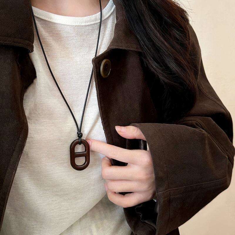 Pig Nose Pendant Leather Cord Necklace for Women, Niche Design Sweater Chain, Versatile and Elegant Sweatshirt Chain